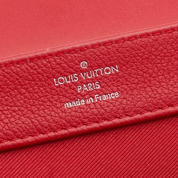 RARE Louis Vuitton Lockme 2 BB Leather red Handbag leather LIKE NEW - Picture 9 of 12